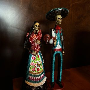 Pareja Gallero y mujer con reboso
